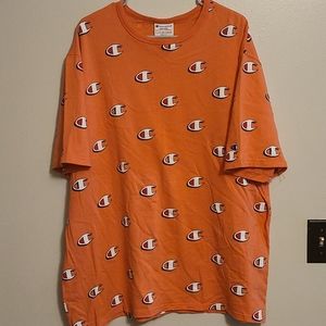 Champion mens Tshirt